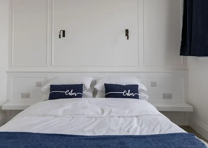 Amazing Seaview - 2 Bedroom, 2 Bathroom